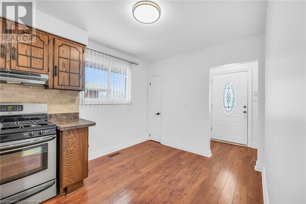 144 Deschene Avenue, Hamilton, Ontario  L9A 3K1 - Photo 15 - 40686064