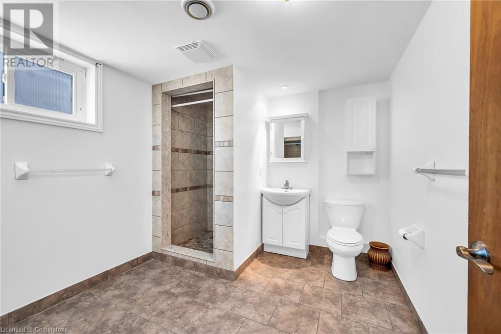 144 Deschene Avenue, Hamilton, Ontario  L9A 3K1 - Photo 33 - 40686064