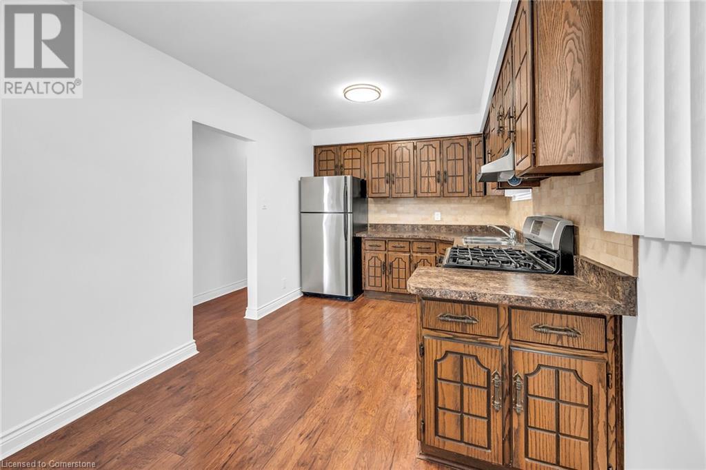 144 Deschene Avenue, Hamilton, Ontario  L9A 3K1 - Photo 16 - 40686064