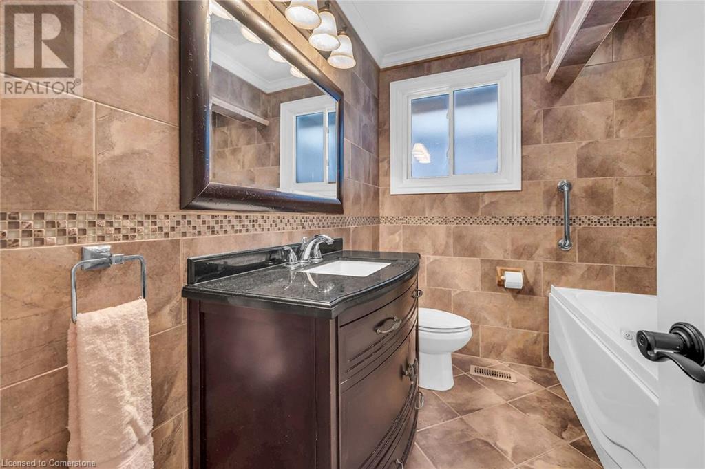 144 Deschene Avenue, Hamilton, Ontario  L9A 3K1 - Photo 20 - 40686064