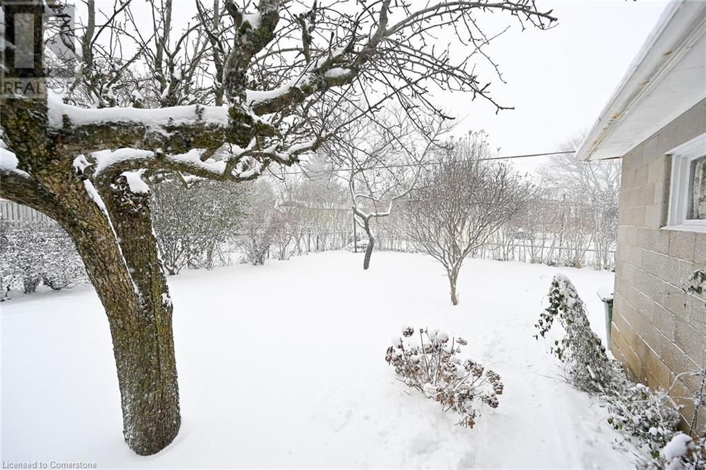 144 Deschene Avenue, Hamilton, Ontario  L9A 3K1 - Photo 45 - 40686064