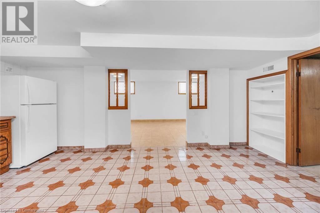 144 Deschene Avenue, Hamilton, Ontario  L9A 3K1 - Photo 28 - 40686064