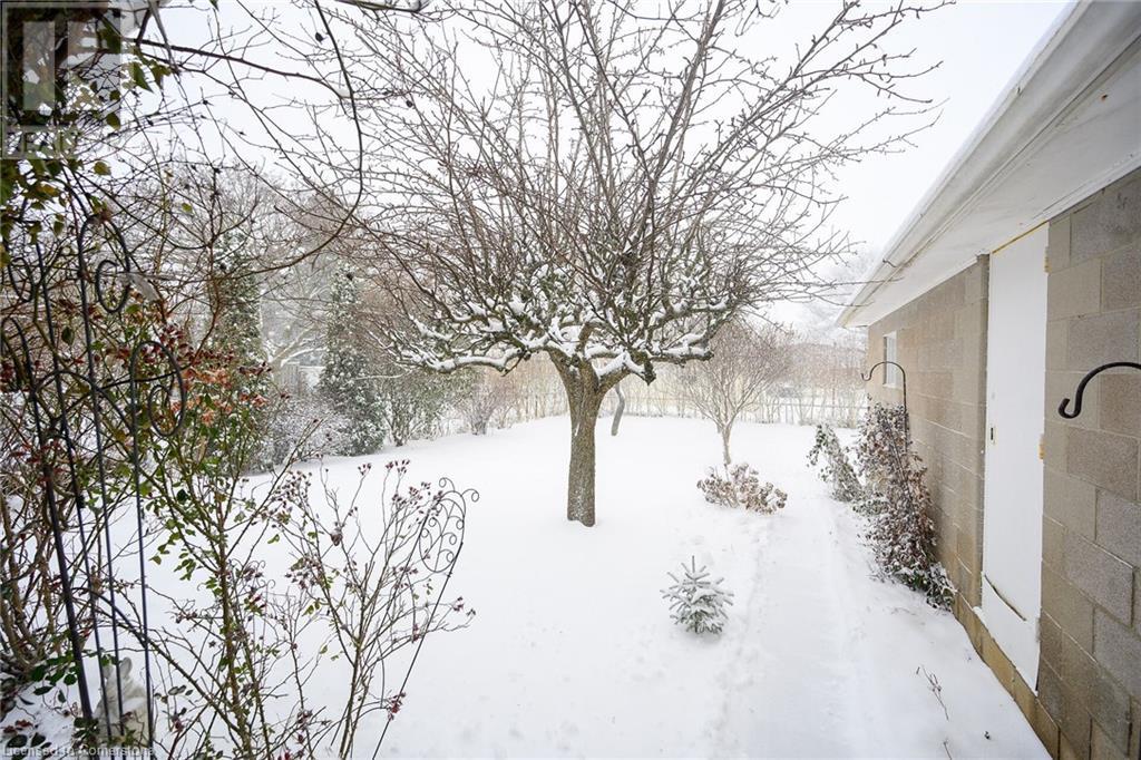 144 Deschene Avenue, Hamilton, Ontario  L9A 3K1 - Photo 42 - 40686064