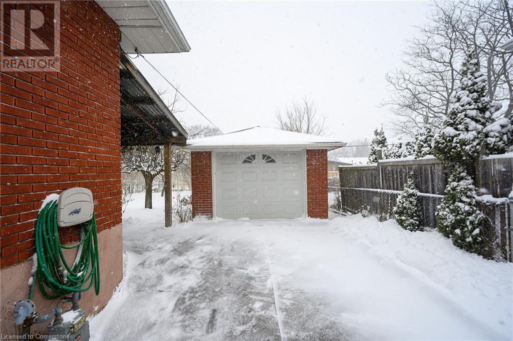 144 Deschene Avenue, Hamilton, Ontario  L9A 3K1 - Photo 39 - 40686064