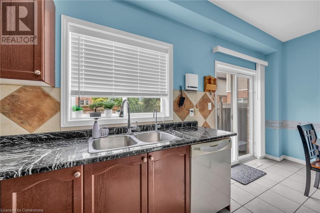 170 Dewitt Road Unit# 17, Hamilton, Ontario  L8E 0B4 - Photo 10 - 40686050