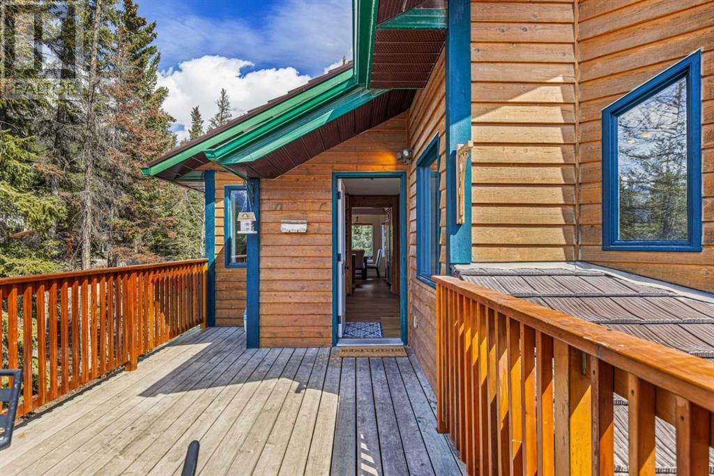 17 Ridge Road, Canmore, Alberta  T1W 1G5 - Photo 6 - A2167396