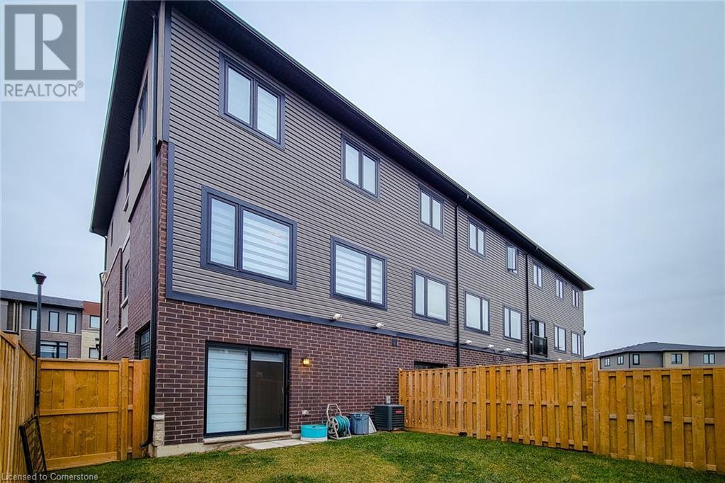 55 Sentinel Lane Lane, Hamilton, Ontario  L9C 0E8 - Photo 5 - 40686209