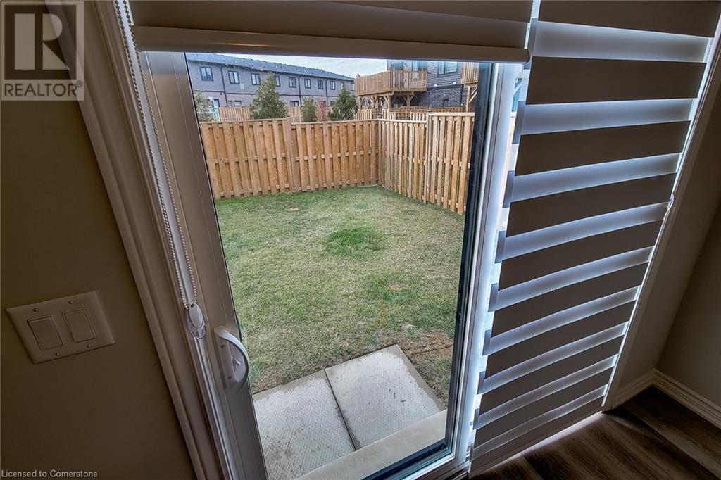 55 Sentinel Lane Lane, Hamilton, Ontario  L9C 0E8 - Photo 15 - 40686209