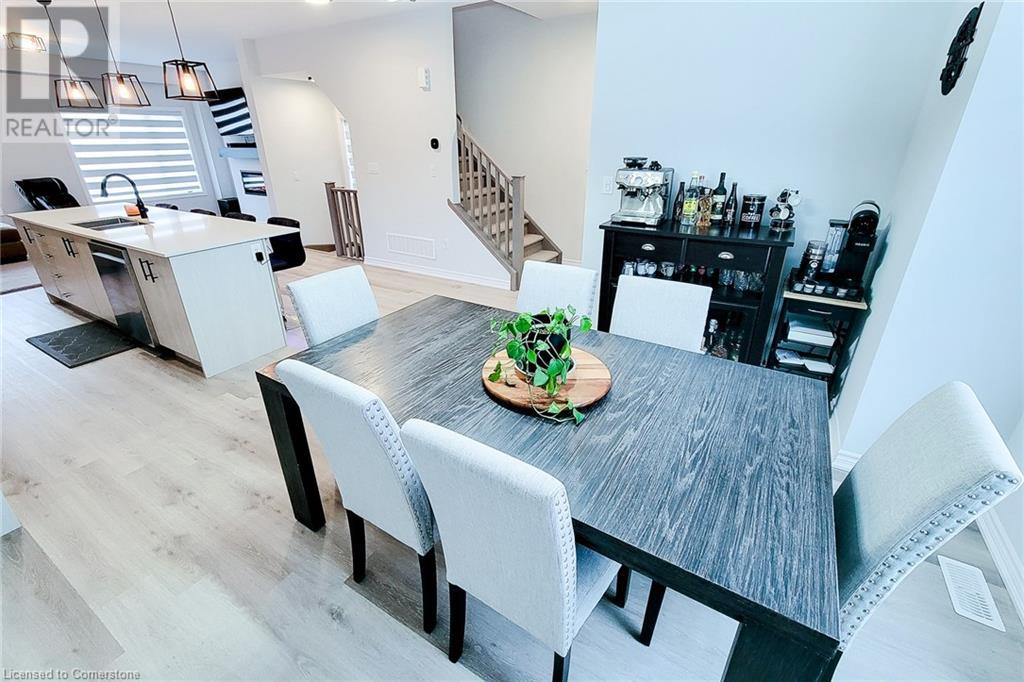 55 Sentinel Lane Lane, Hamilton, Ontario  L9C 0E8 - Photo 34 - 40686209