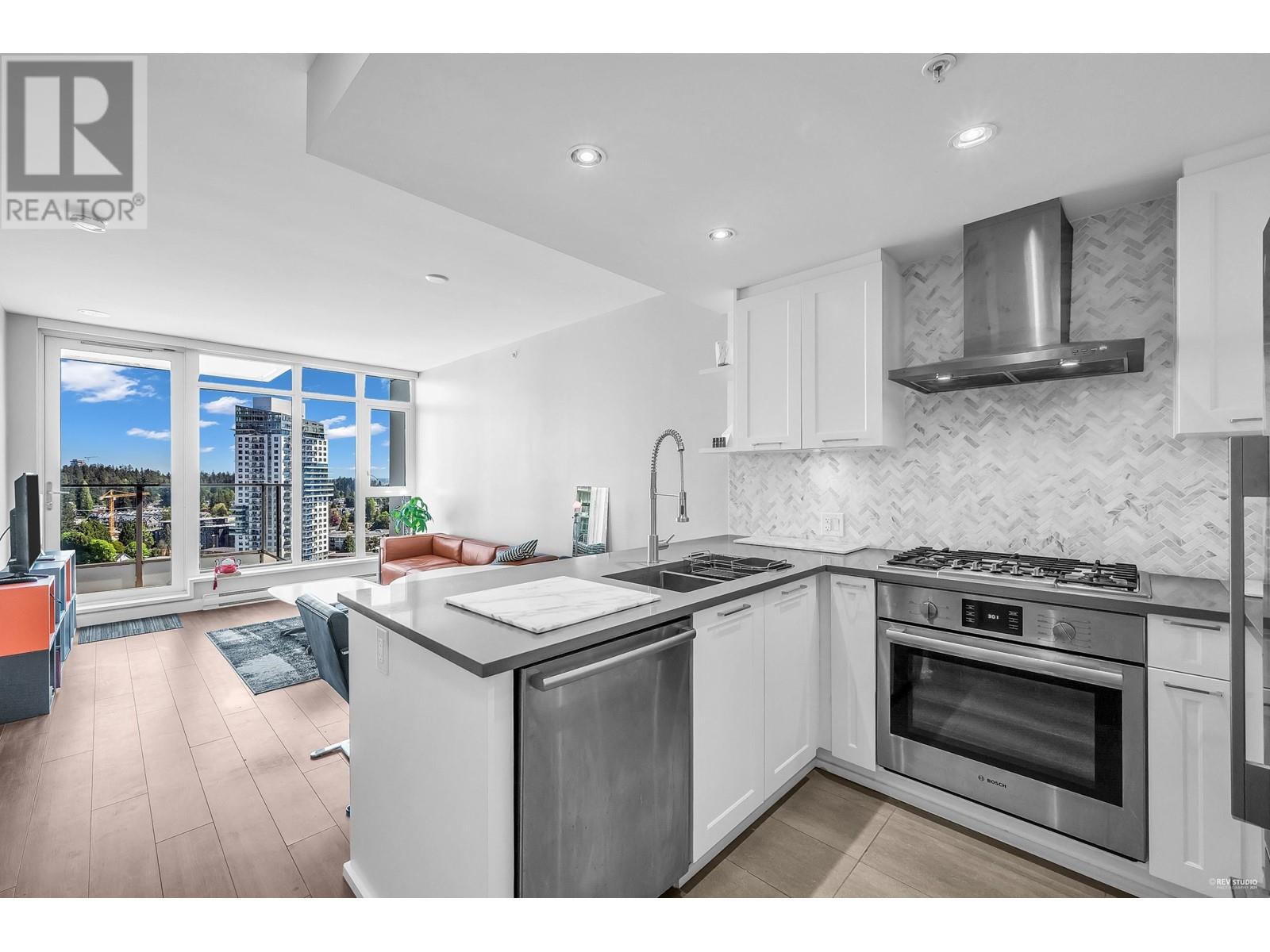 2508 520 Como Street, Coquitlam, British Columbia  V3J 0E8 - Photo 2 - R2951266