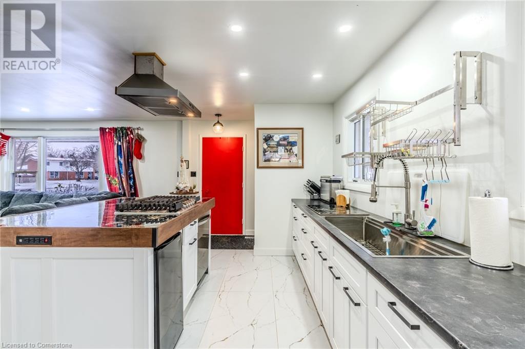 30 Radford AvenueCambridge, Ontario  N1R 5L7 - Photo 10 - 40686245