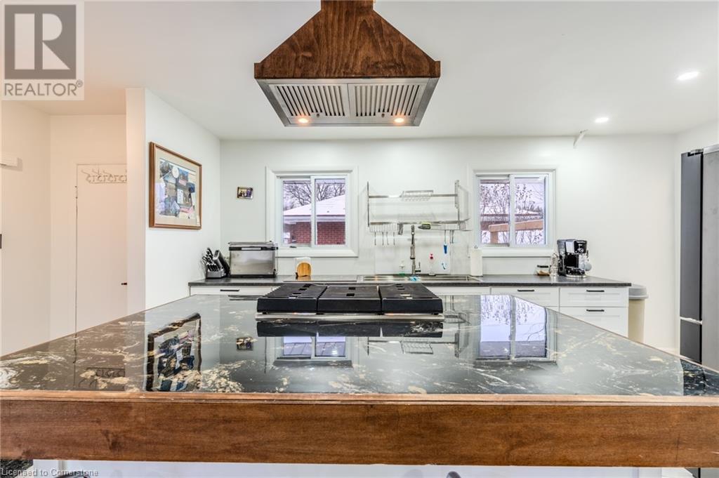 30 Radford AvenueCambridge, Ontario  N1R 5L7 - Photo 11 - 40686245