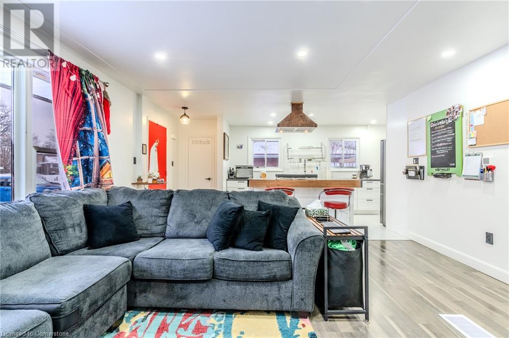 30 Radford AvenueCambridge, Ontario  N1R 5L7 - Photo 16 - 40686245