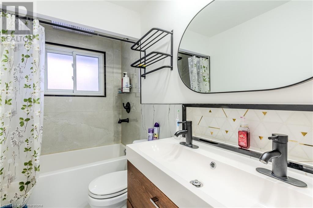 30 Radford AvenueCambridge, Ontario  N1R 5L7 - Photo 17 - 40686245