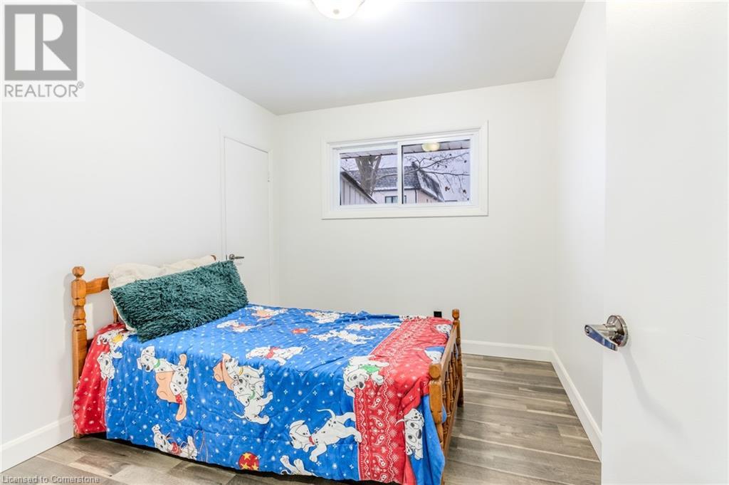 30 Radford AvenueCambridge, Ontario  N1R 5L7 - Photo 20 - 40686245