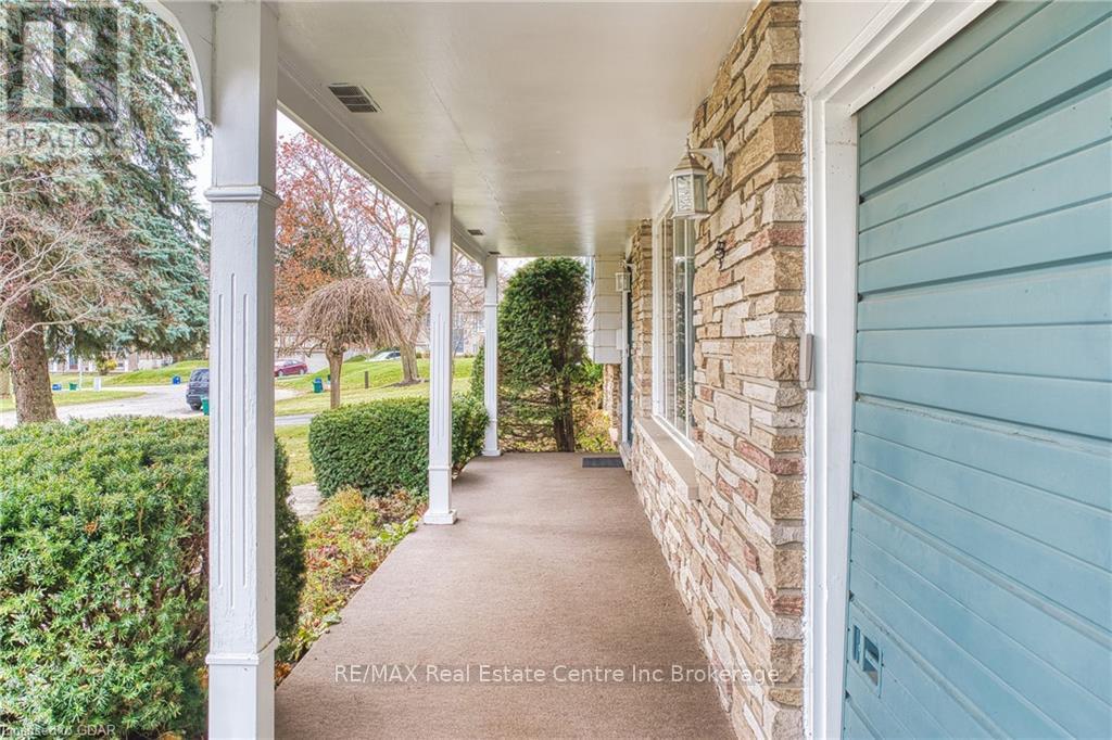 272 John Street, Centre Wellington, Ontario  N0B 1S0 - Photo 6 - X11822687