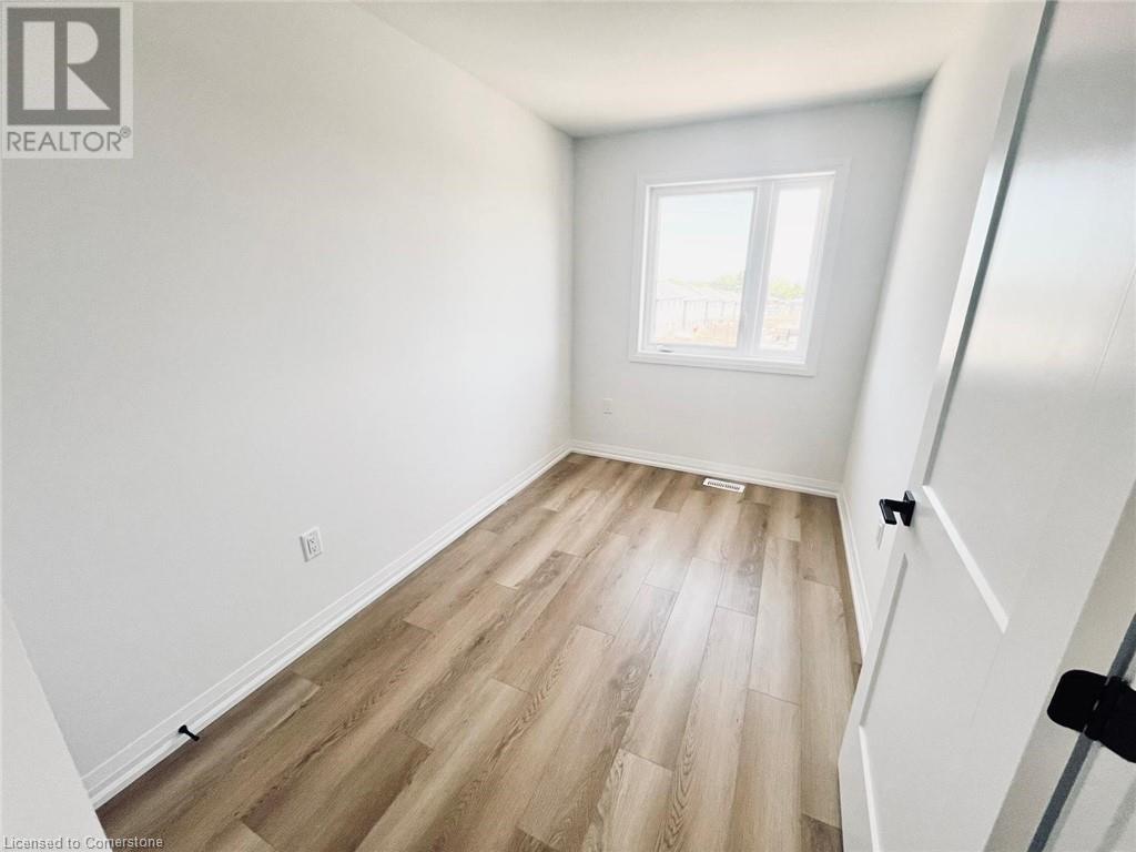 55 Tom Brown Drive Unit# 90, Paris, Ontario  N3L 0K3 - Photo 16 - 40686252
