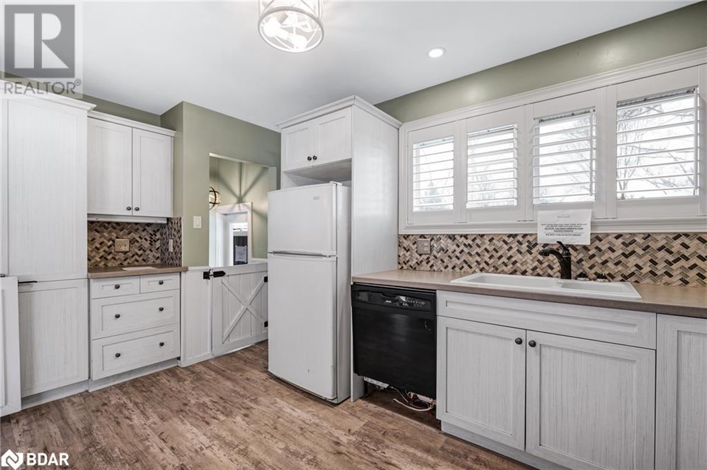 115 Duckworth Street, Barrie, Ontario  L4M 3V9 - Photo 14 - 40686153