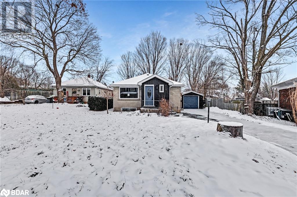 115 Duckworth Street, Barrie, Ontario  L4M 3V9 - Photo 1 - 40686153