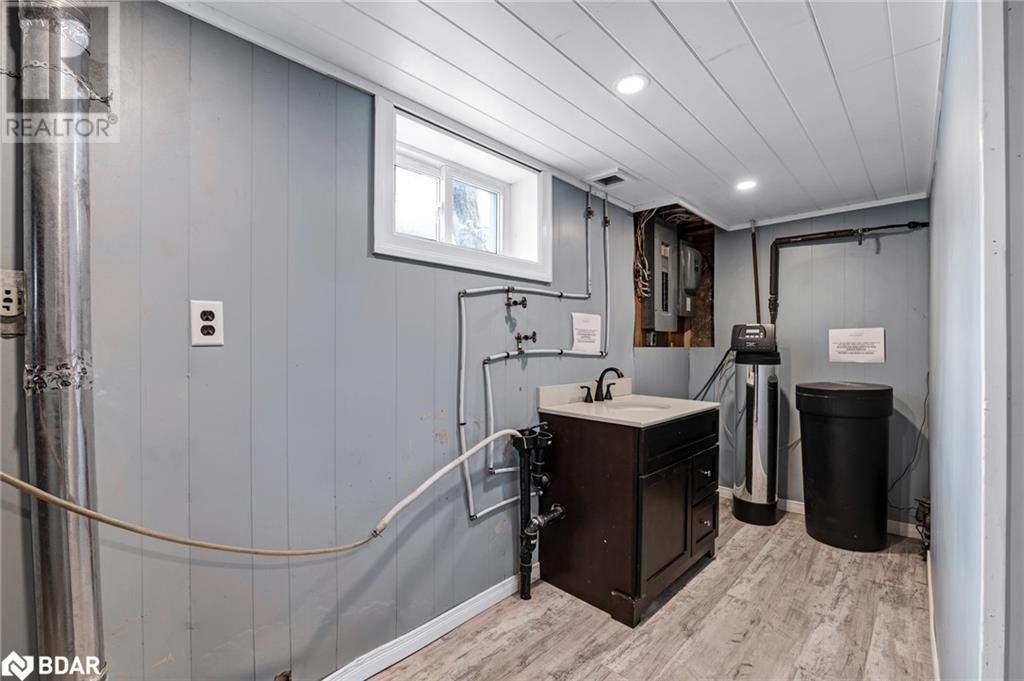 115 Duckworth Street, Barrie, Ontario  L4M 3V9 - Photo 33 - 40686153