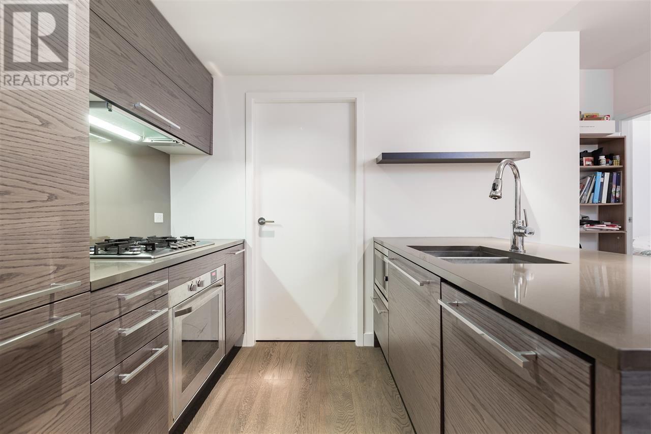 305 5782 Berton Avenue, Vancouver, British Columbia  V6S 0C1 - Photo 3 - R2951316