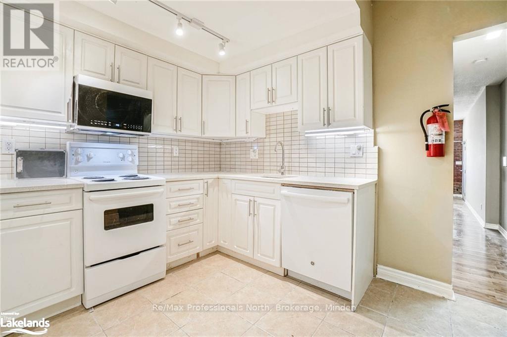 214 Gerrard Street E, Toronto, Ontario  M5A 2E6 - Photo 4 - C11822817