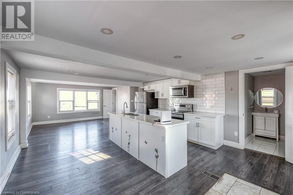 48 Shaw Street Unit# 3, Hamilton, Ontario  L8L 3P3 - Photo 6 - 40685351