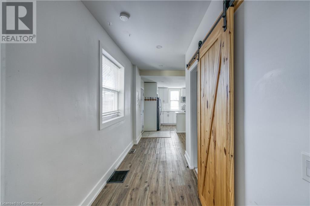 48 Shaw Street Unit# 2, Hamilton, Ontario  L8L 3P3 - Photo 11 - 40685347