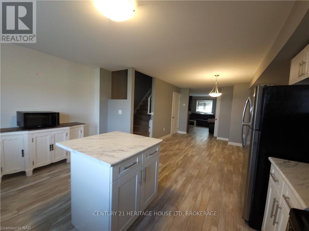 7 - 7768 Ascot Circle, Niagara Falls, Ontario  L2H 3P9 - Photo 3 - X9415161