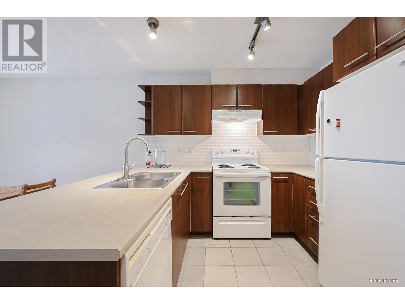 218 4833 Brentwood Drive, Burnaby, British Columbia  V5C 0C3 - Photo 4 - R2951298