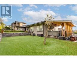 7312 BROADWAY, Burnaby, British Columbia