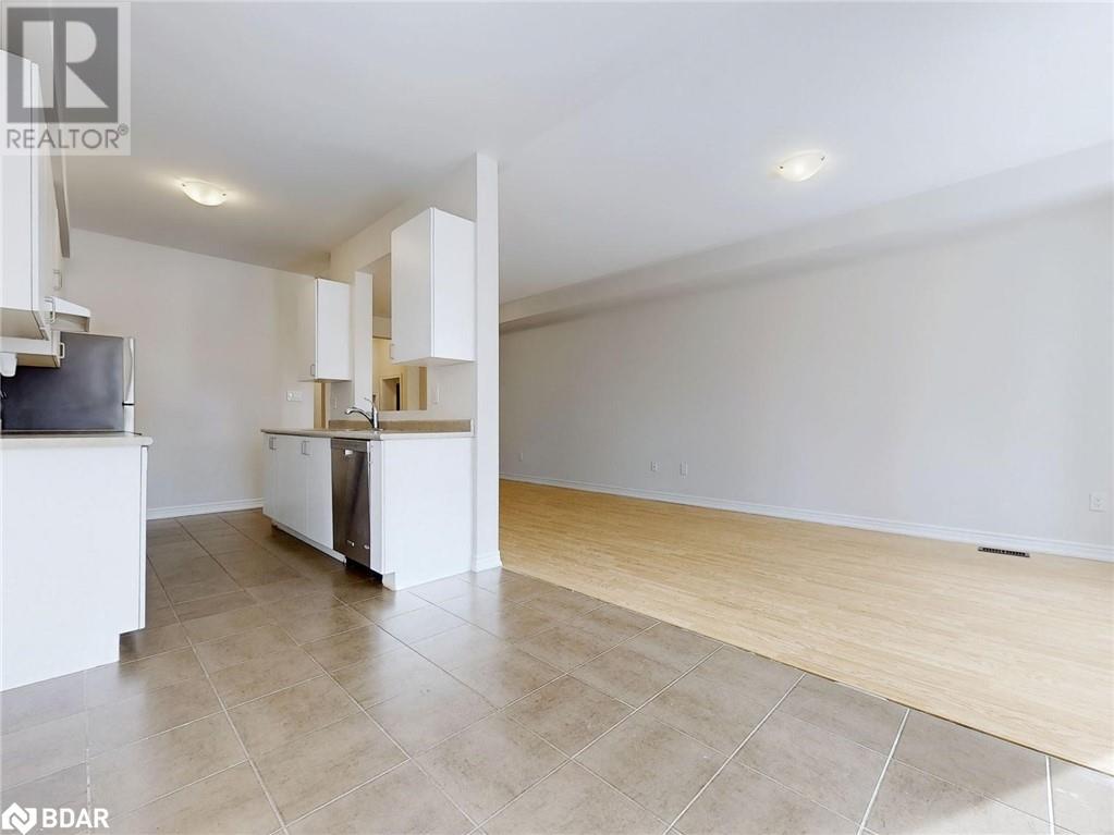 42 Greenwood Drive, Angus, Ontario  L0M 1B4 - Photo 12 - 40686265