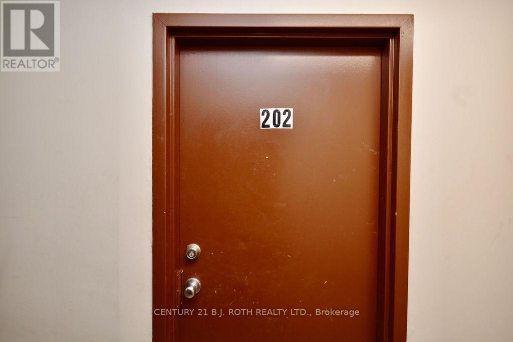 24 North Street N, Barrie, Ontario  L4M 2R9 - Photo 22 - S10422204