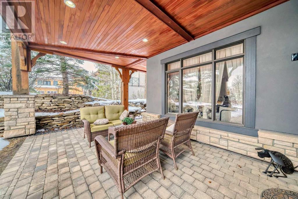 Property at 16 Spring Valley Lane SW image 5