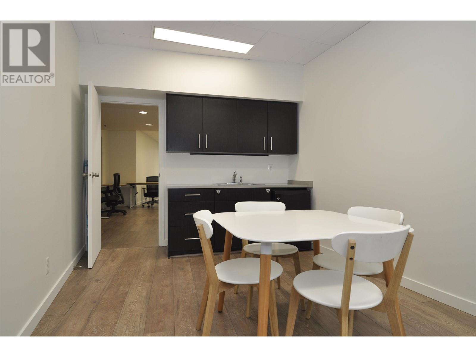 Listing Picture 7 of 17 : 126 & 127 970 BURRARD STREET, Vancouver / 溫哥華 - 魯藝地產 Yvonne Lu Group - MLS Medallion Club Member