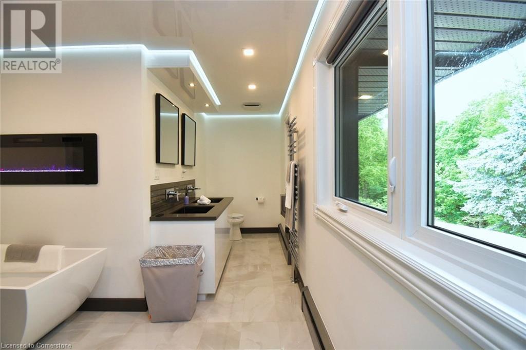 3836 Brookside Drive, Lincoln, Ontario  L0R 2C0 - Photo 7 - XH4205367