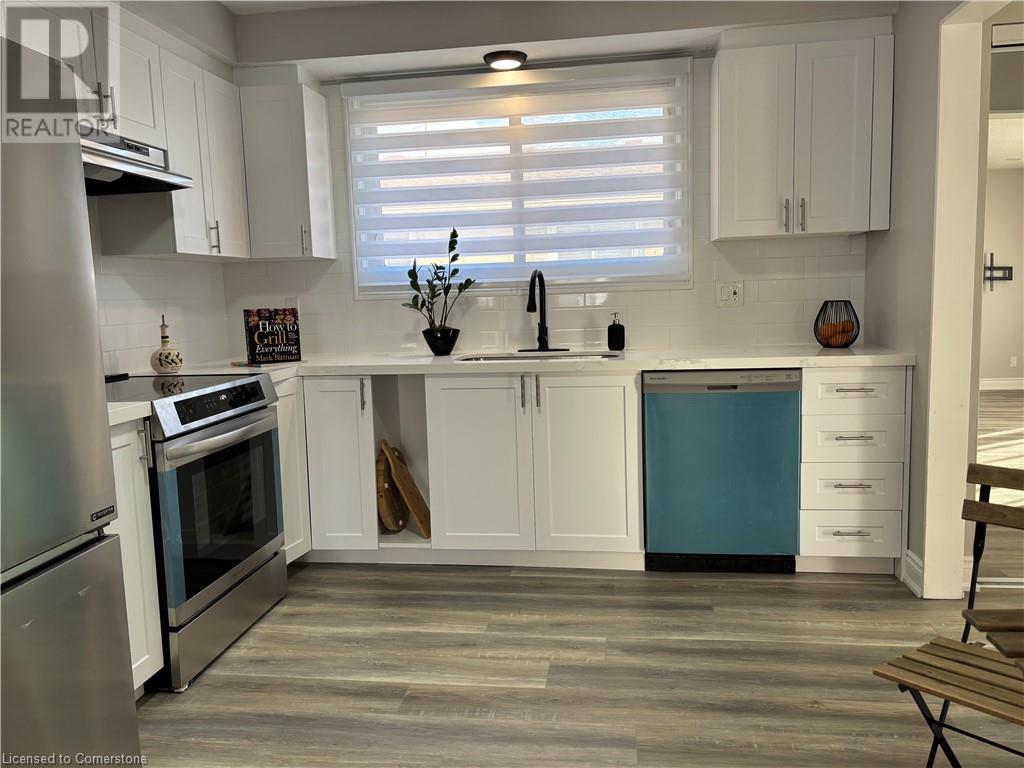 582 Chamberlain RoadBurlington, Ontario  L7L 2V5 - Photo 13 - 40672603