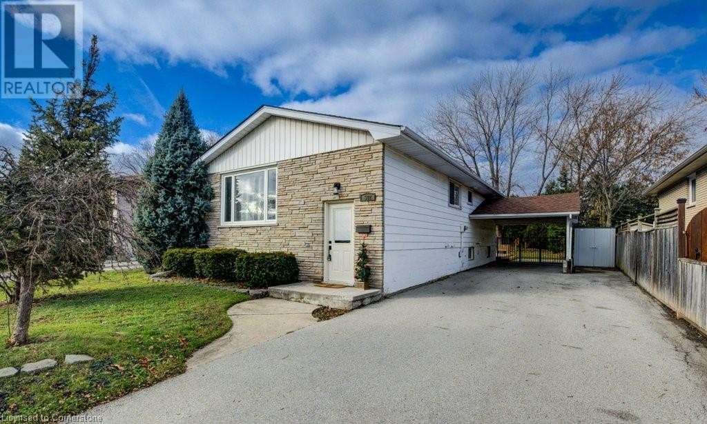 582 Chamberlain RoadBurlington, Ontario  L7L 2V5 - Photo 2 - 40672603