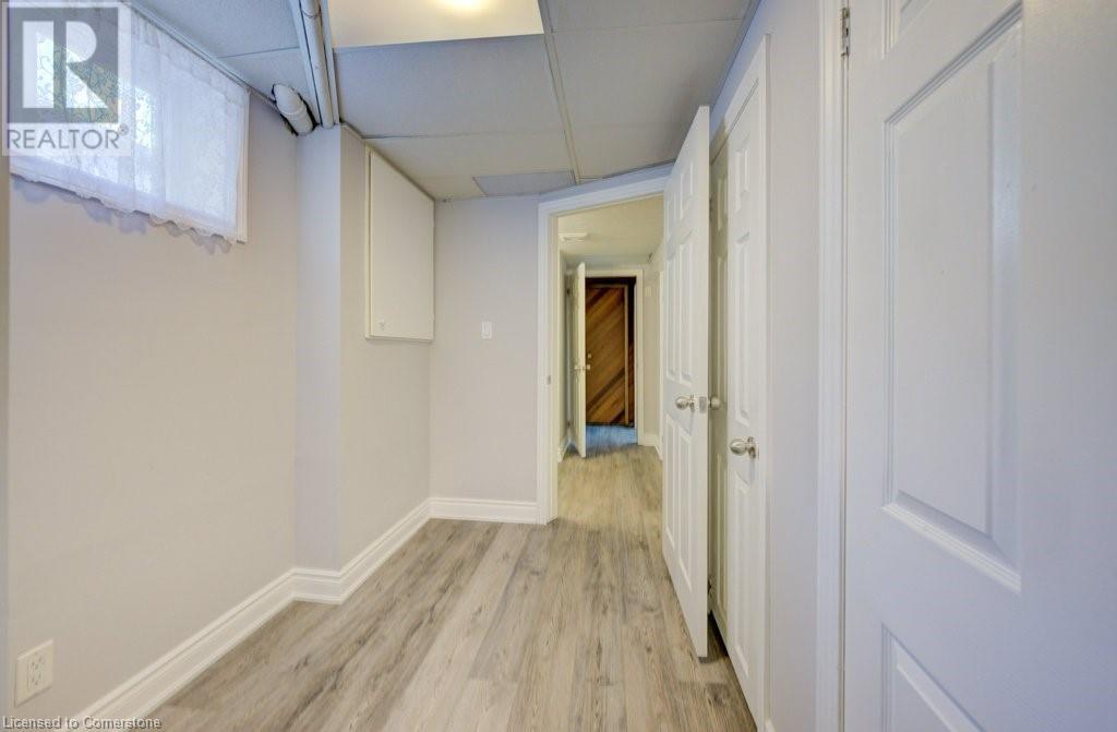 582 Chamberlain RoadBurlington, Ontario  L7L 2V5 - Photo 33 - 40672603
