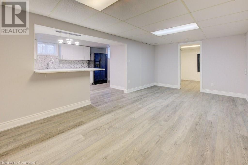 582 Chamberlain RoadBurlington, Ontario  L7L 2V5 - Photo 32 - 40672603