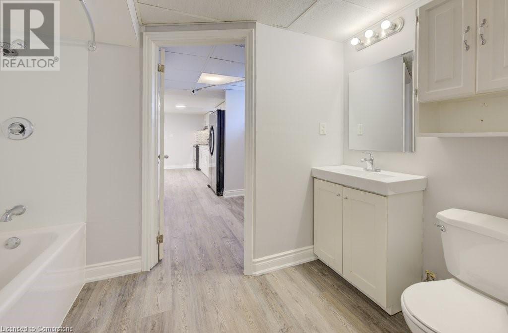 582 Chamberlain RoadBurlington, Ontario  L7L 2V5 - Photo 37 - 40672603