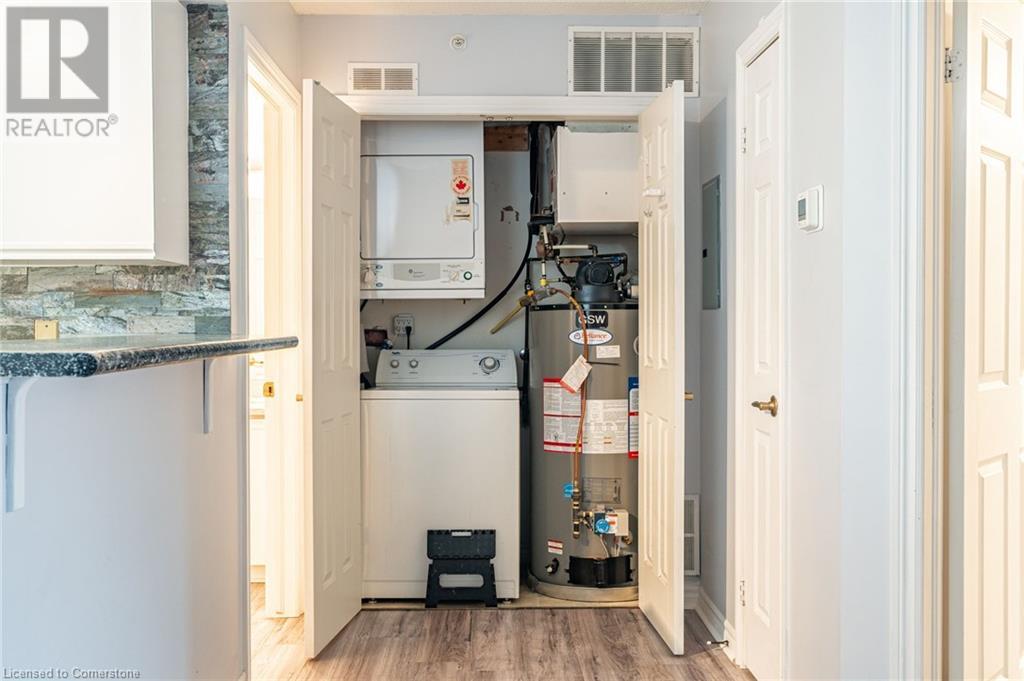 1830 Walkers Line Unit# 206Burlington, Ontario  L7M 4V5 - Photo 16 - 40685530