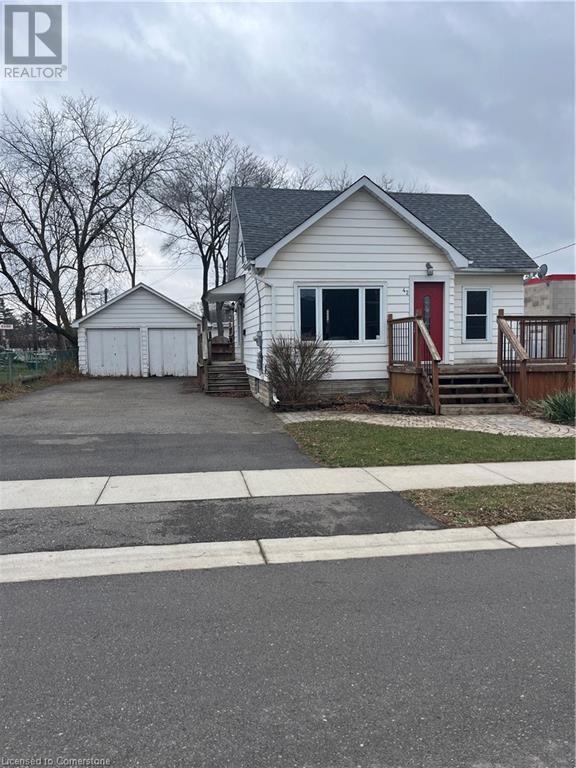 42 ELMWOOD Avenue, Brantford, Ontario