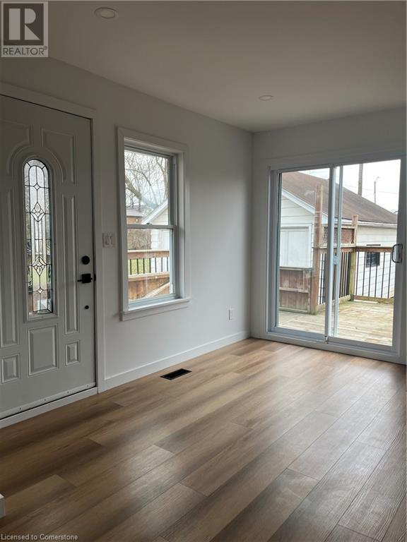 42 Elmwood Avenue, Brantford, Ontario  N3R 2J8 - Photo 9 - 40686289