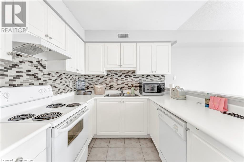 2120 Headon Road Unit# 6Burlington, Ontario  L7M 4J9 - Photo 4 - 40684349
