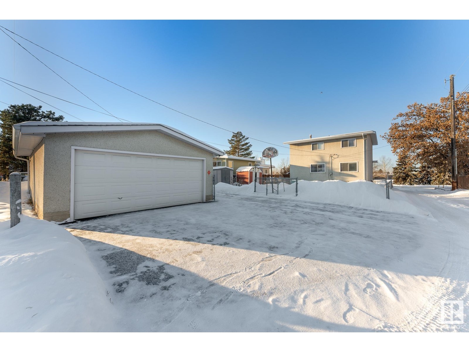 3907 112a St Nw, Edmonton, Alberta  T6J 1K4 - Photo 7 - E4416553