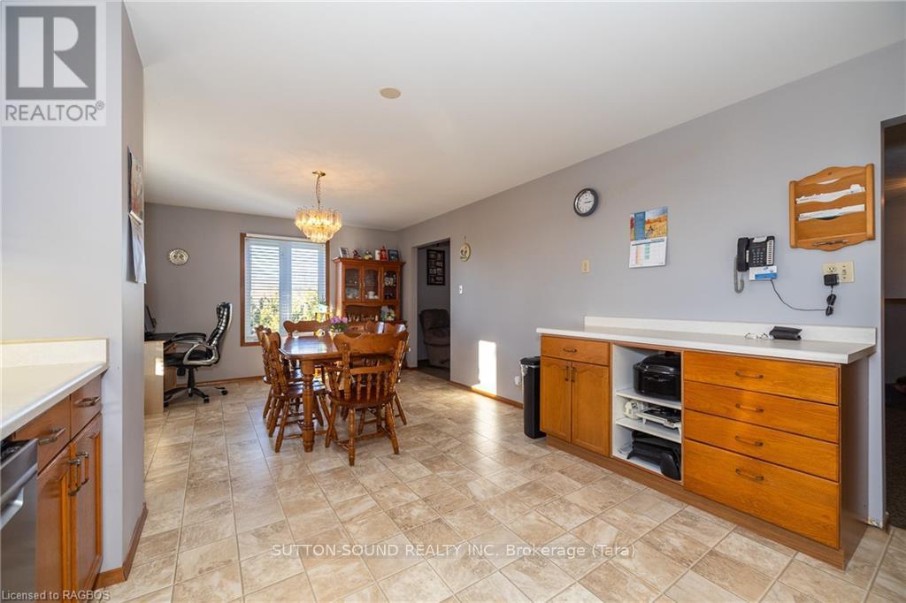 401142 Grey Rd 17, Georgian Bluffs, Ontario  N0H 2T0 - Photo 15 - X11880073