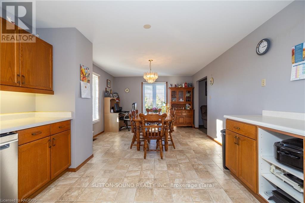 401142 Grey Rd 17, Georgian Bluffs, Ontario  N0H 2T0 - Photo 16 - X11880073