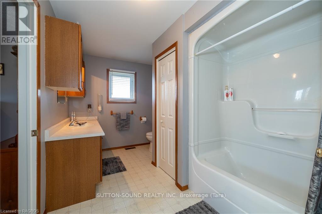 401142 Grey Rd 17, Georgian Bluffs, Ontario  N0H 2T0 - Photo 18 - X11880073