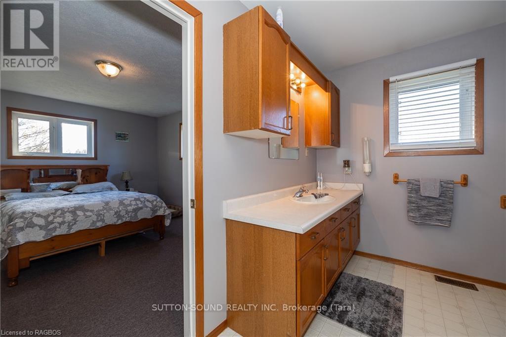 401142 Grey Rd 17, Georgian Bluffs, Ontario  N0H 2T0 - Photo 19 - X11880073